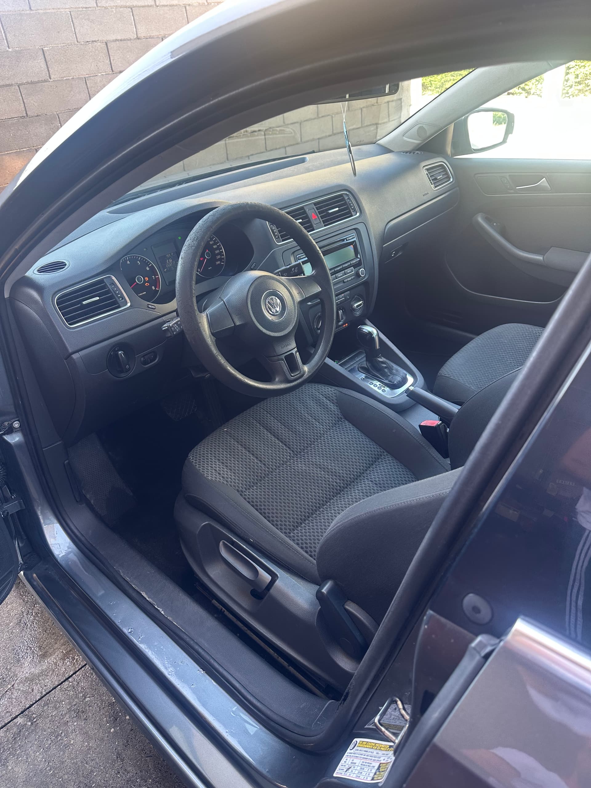 Photo 1 of 2: Jeta — car rental listing in Albania